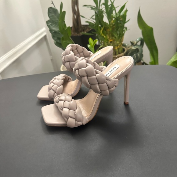 Steve Madden Women's Braided Heels - Beige NWOT - Picture 3 of 7